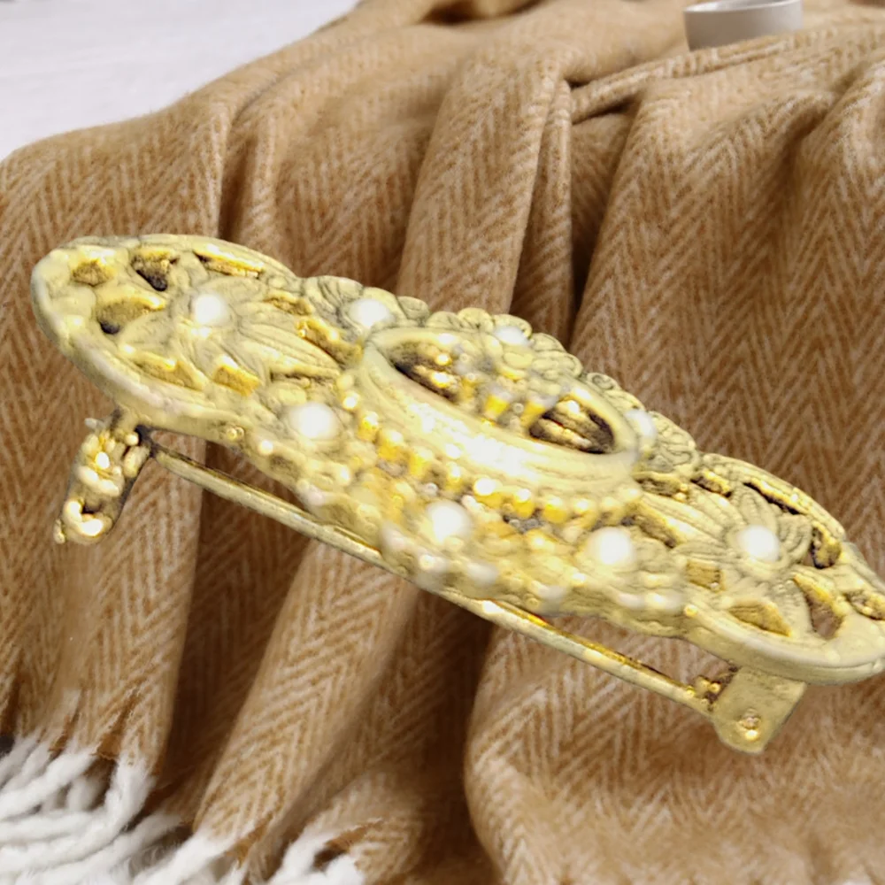 Gold Tone Brooch with Faux Pearls NWOT